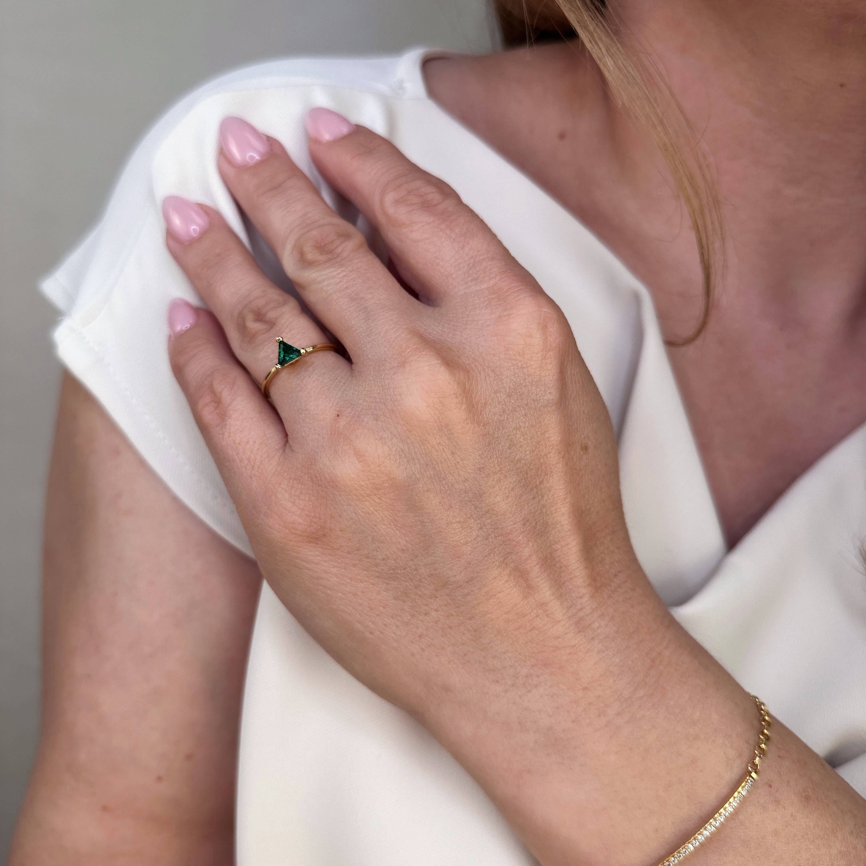 18k Gold-Filled Trillion CZ Solitaire Ring – Elegant & Dazzling