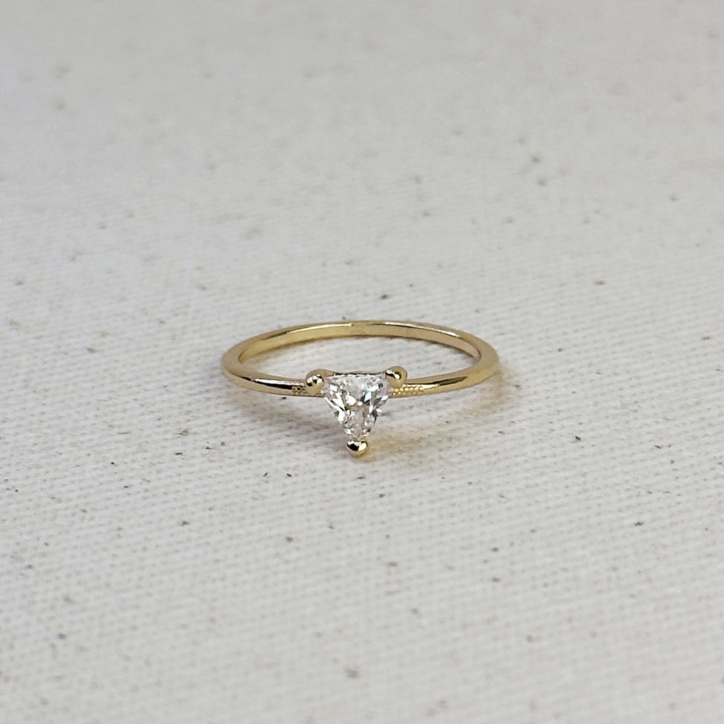 18k Gold-Filled Trillion CZ Solitaire Ring – Elegant & Dazzling