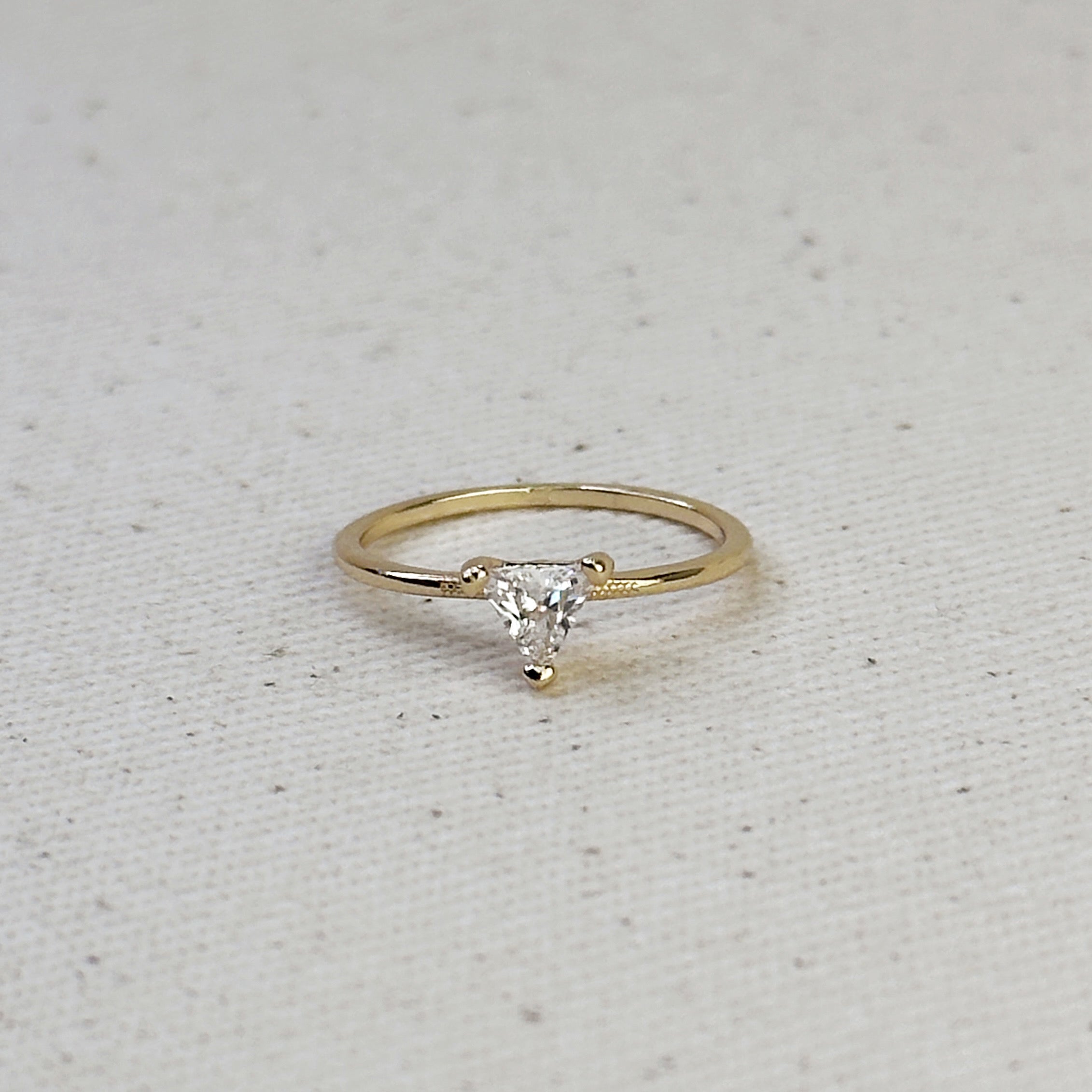 18k Gold-Filled Trillion CZ Solitaire Ring – Elegant & Dazzling