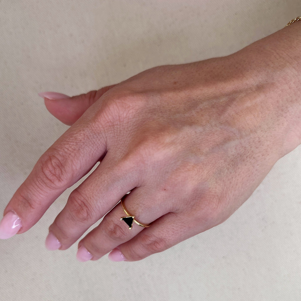 18k Gold-Filled Trillion CZ Solitaire Ring – Elegant & Dazzling