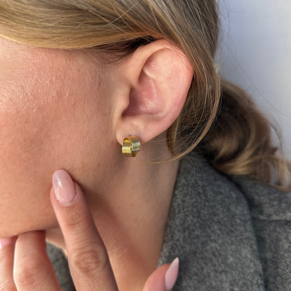 Gold Filled 18k Wire Knot Stud Earrings