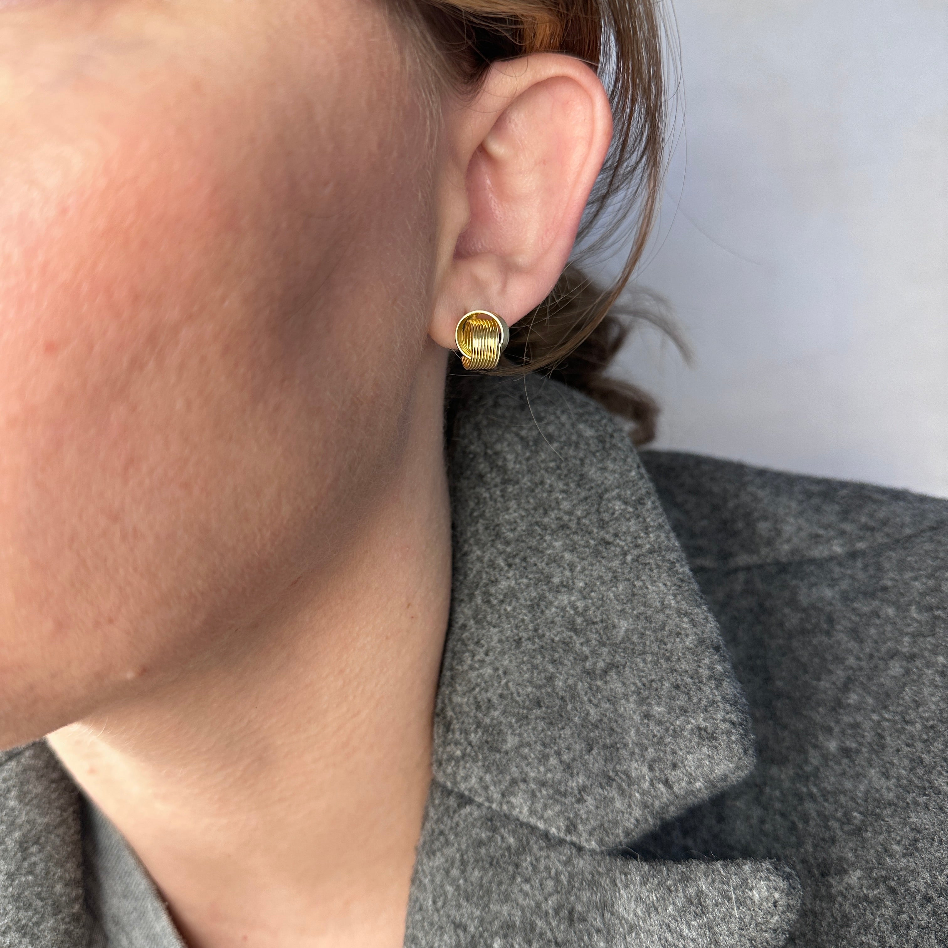 Gold Filled 18k Wire Knot Stud Earrings