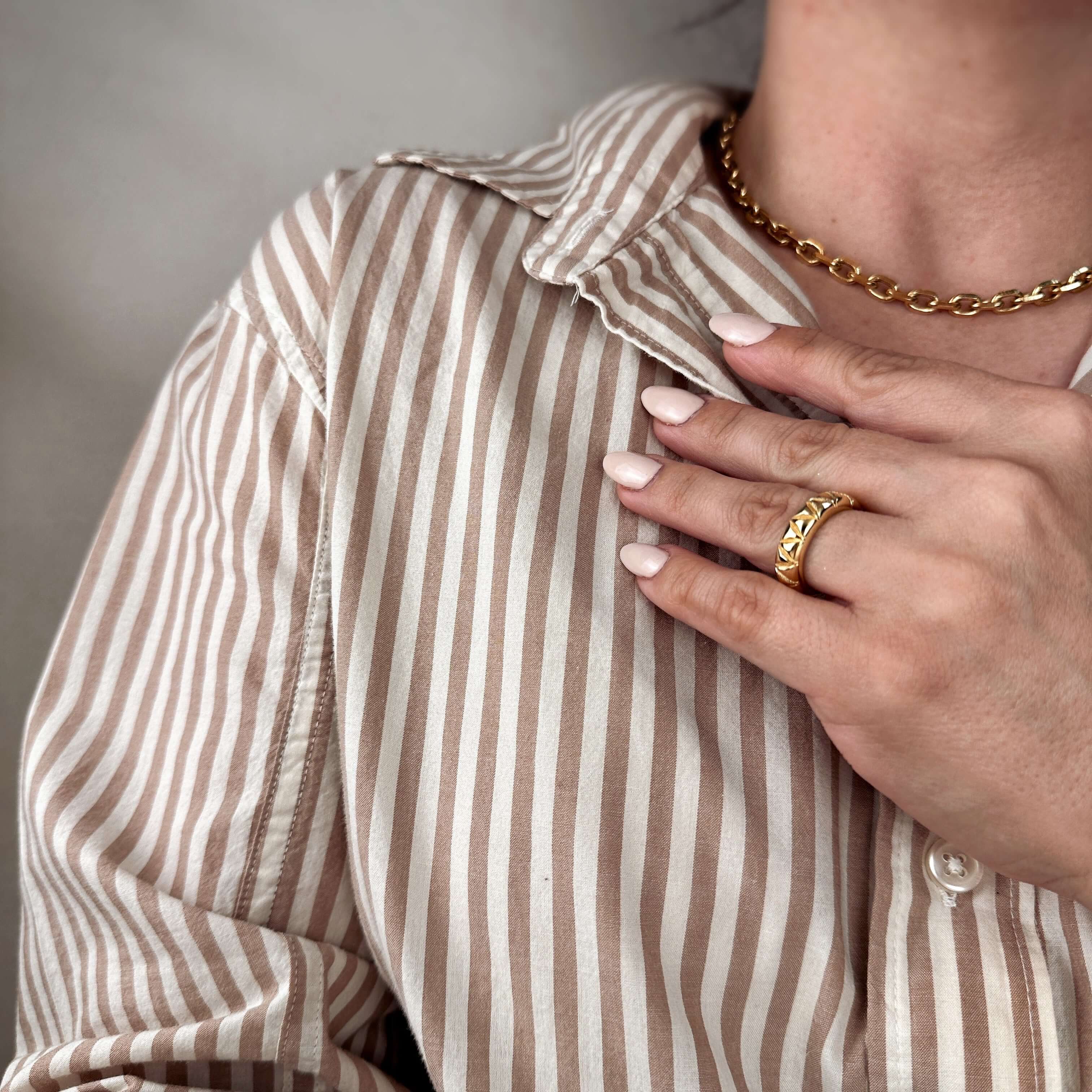 Gold Filled 18k Diamond Cut Detail Band Ring