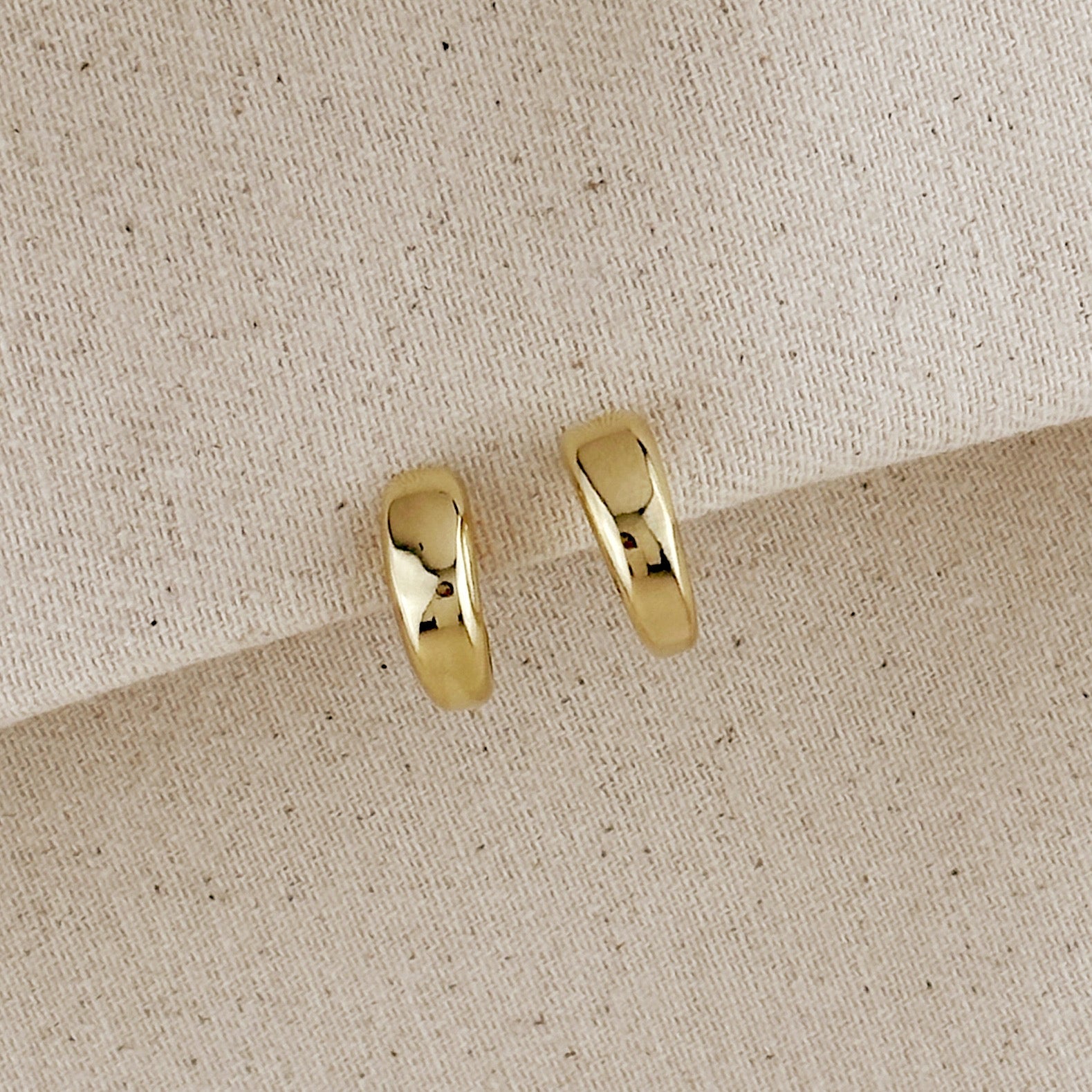 Gold Filled 18k Polished Curve C-Hoop Earrings