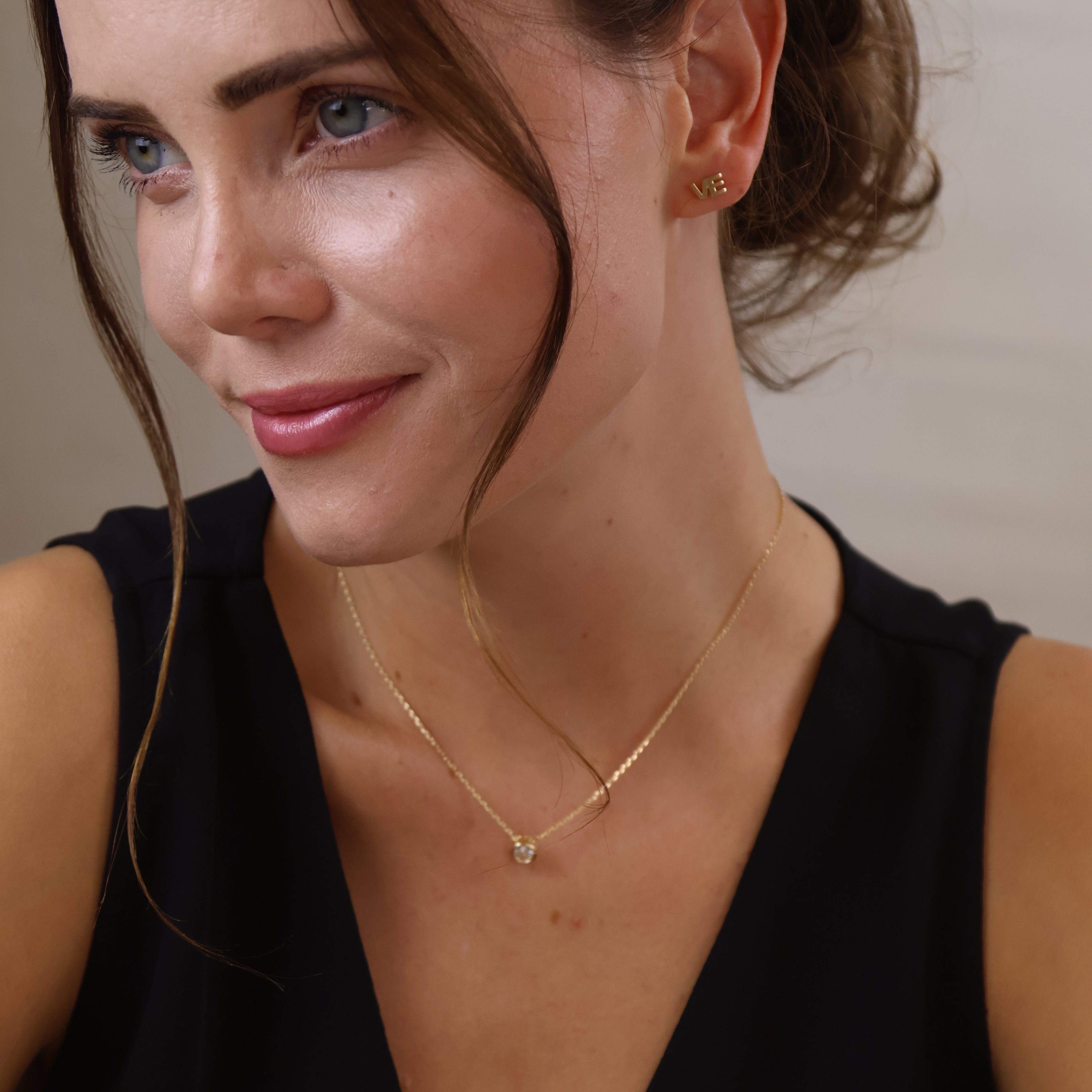 Minimalist 18k Gold-Filled Solitaire CZ Necklace – Everyday Luxury