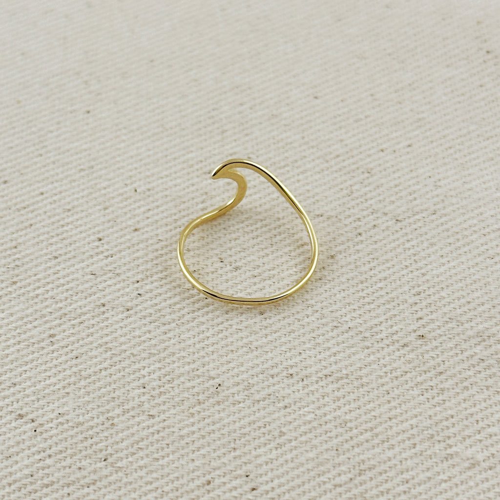 Gold-Filled 18k Ring – Subtle Wave Accent for Effortless Style