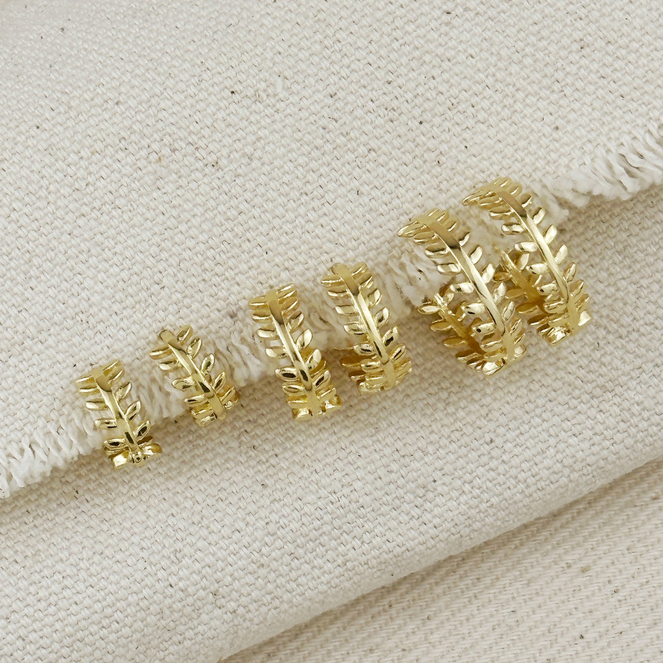 Gold Filled 18k Leaf Clicker Earrings