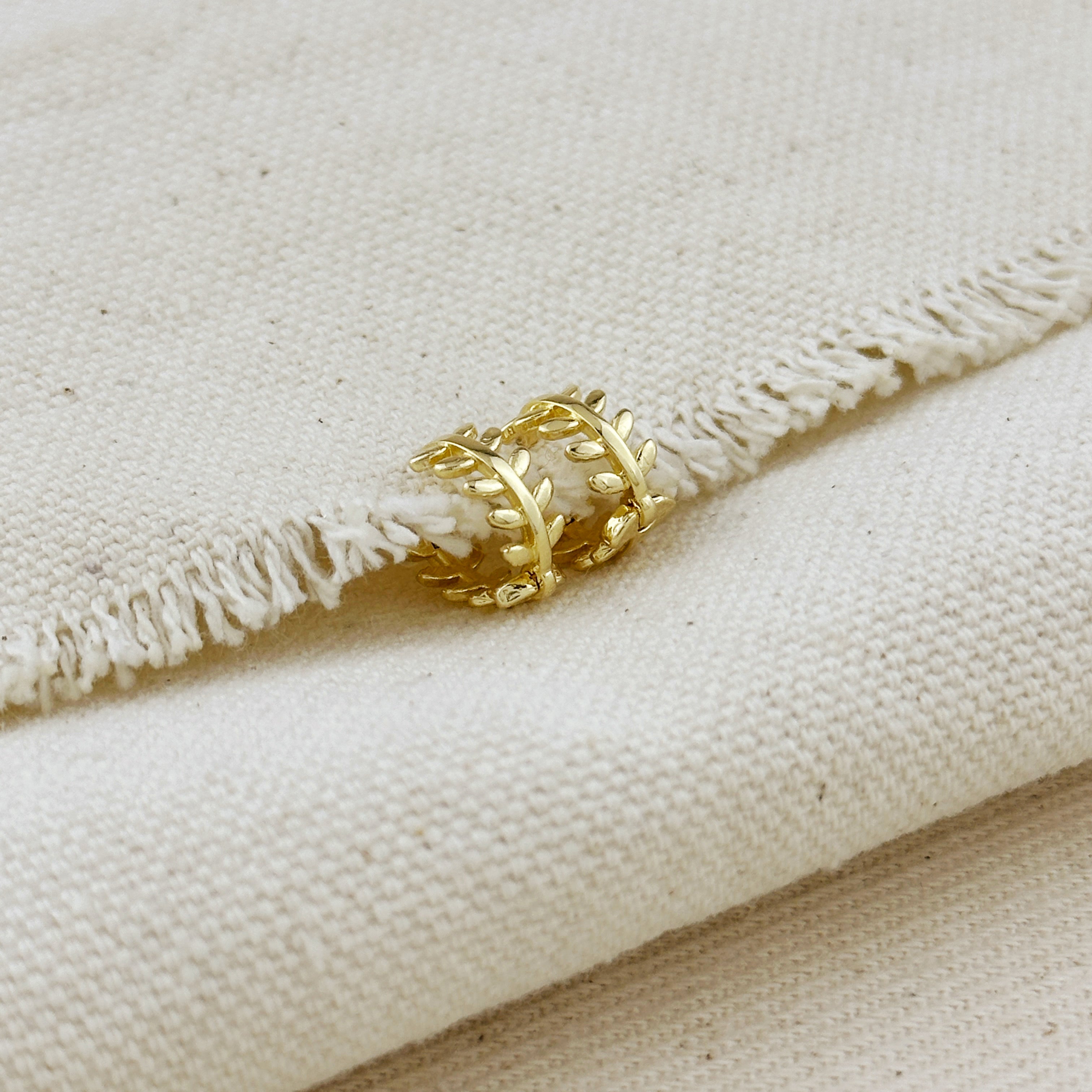 Gold Filled 18k Leaf Clicker Earrings