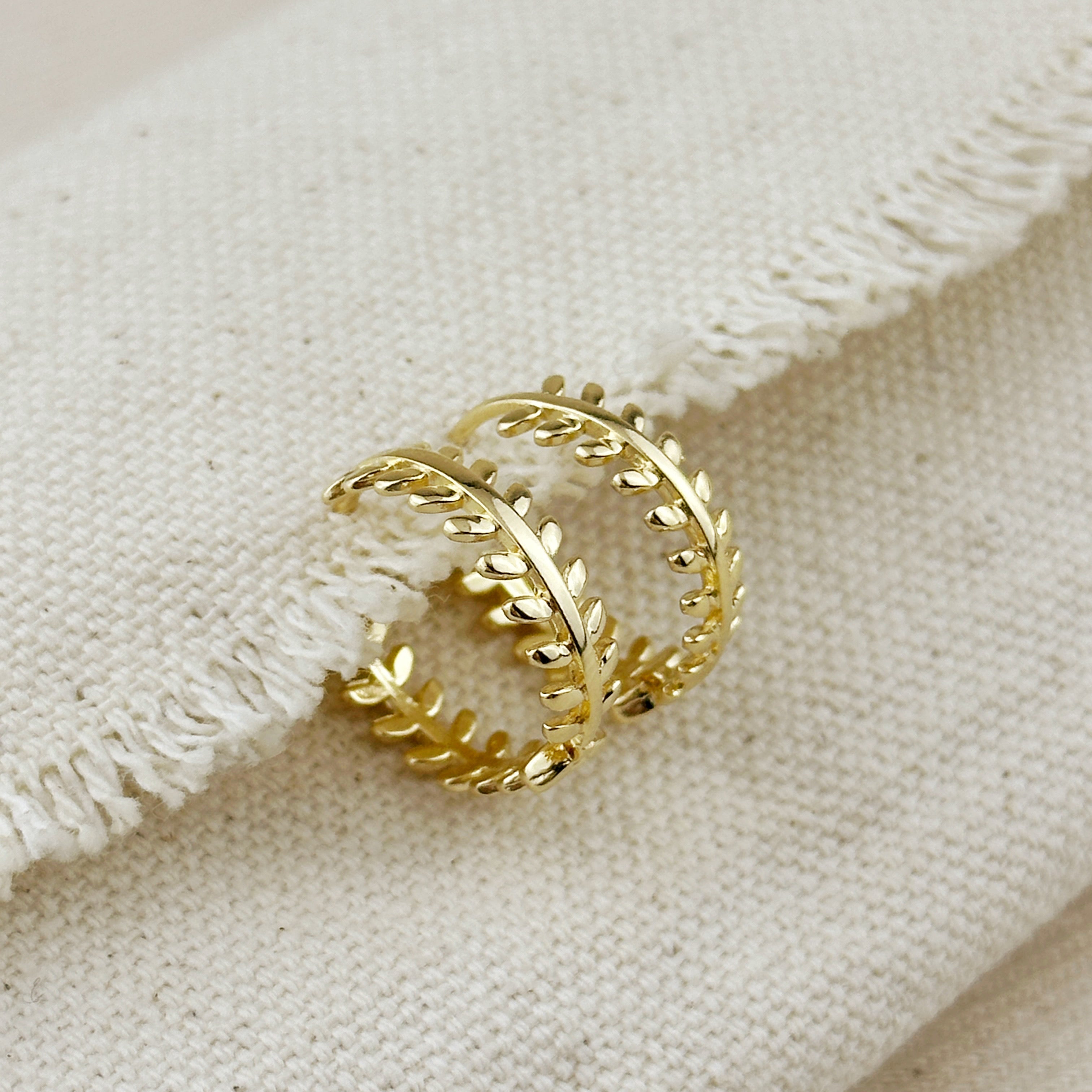 Gold Filled 18k Leaf Clicker Earrings