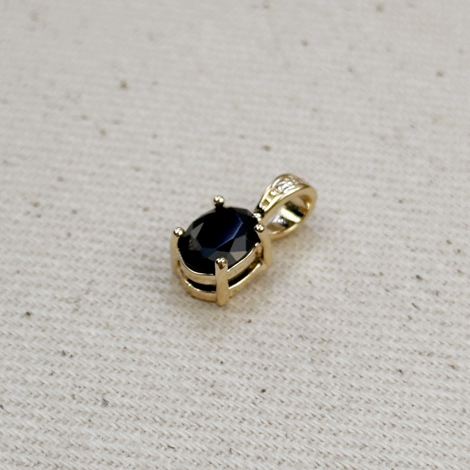 Gold Filled 18k Oval Black Cubic Zirconia Charm