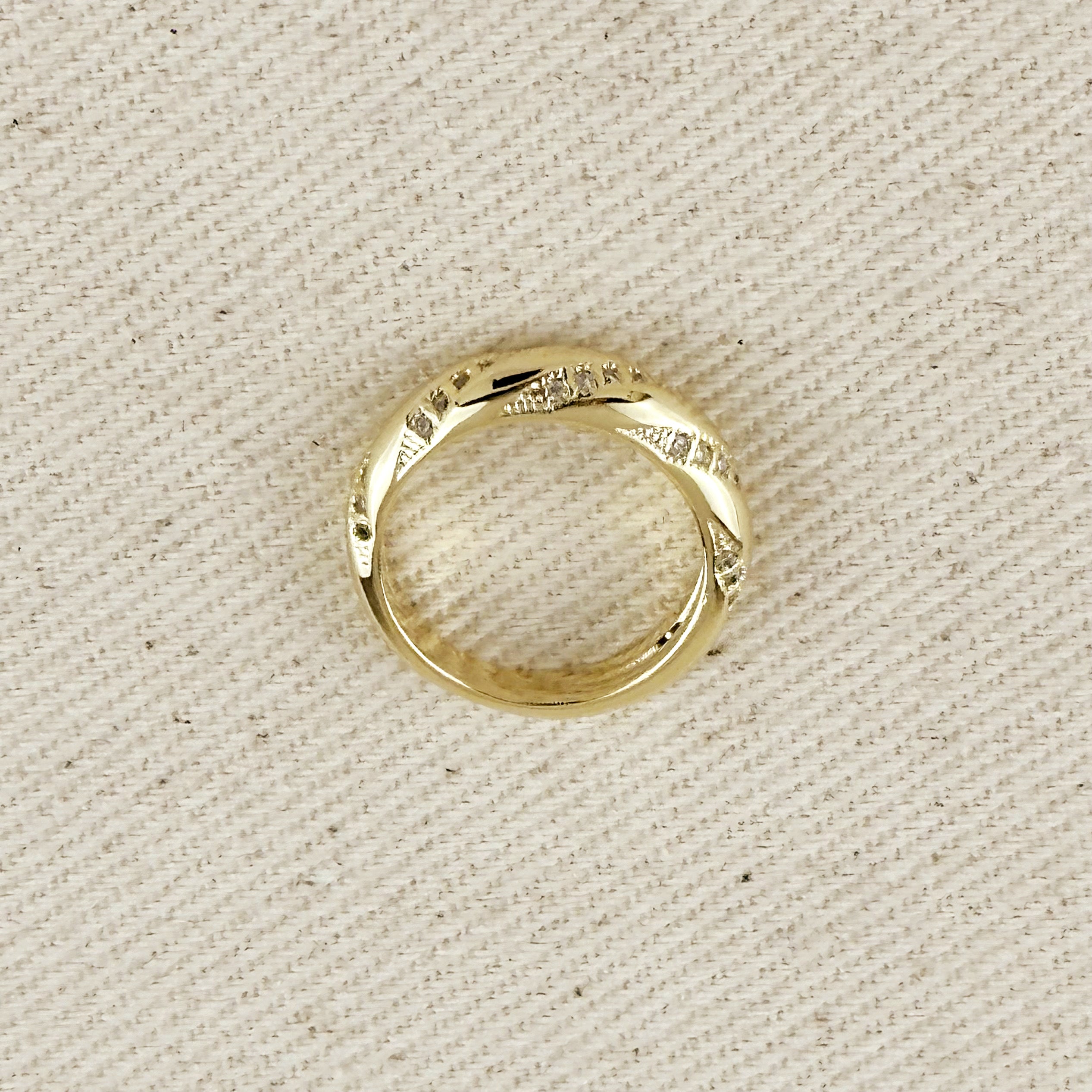 Gold Filled 18k CZ Ribbon Detail Band Ring