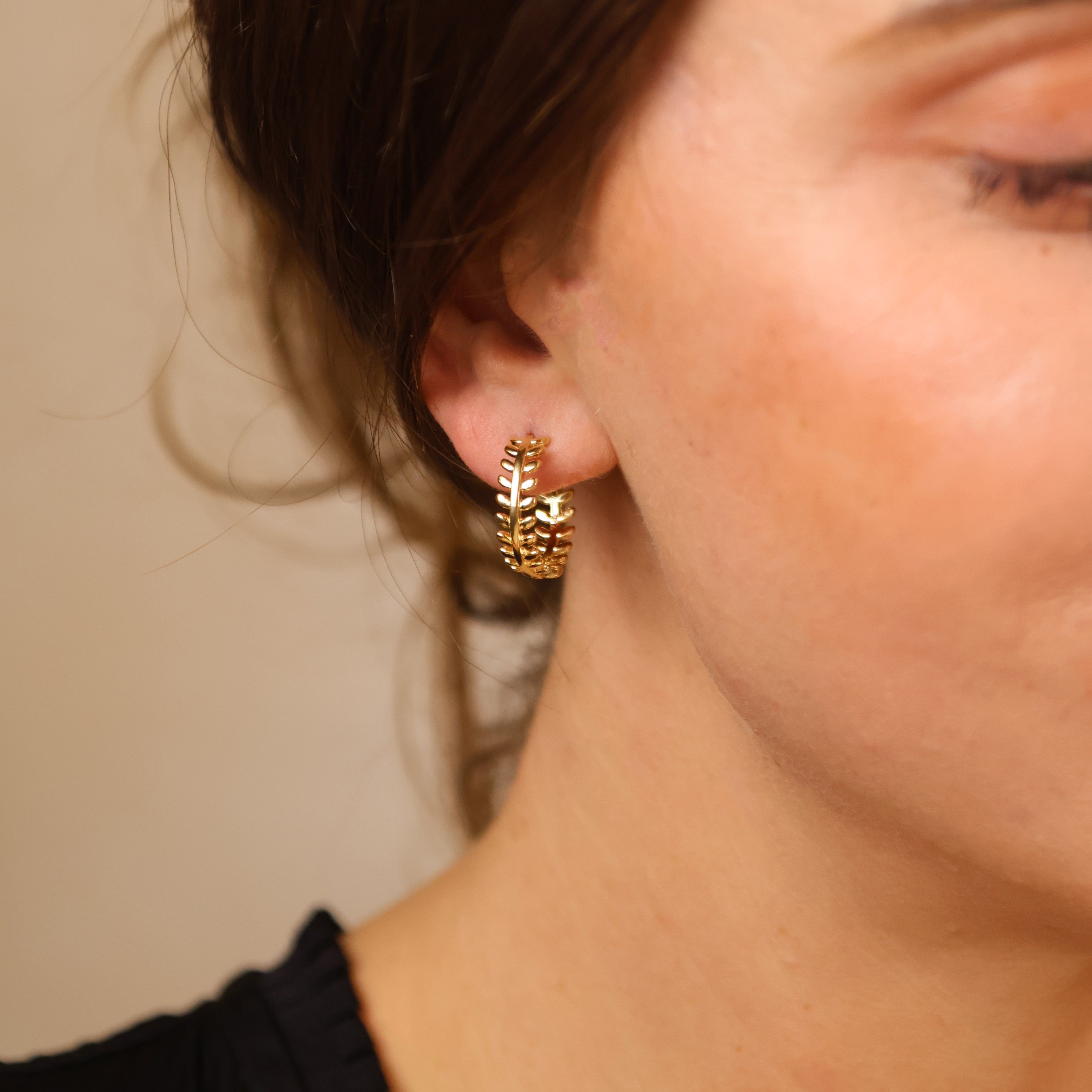 Gold Filled 18k Leaf Clicker Earrings