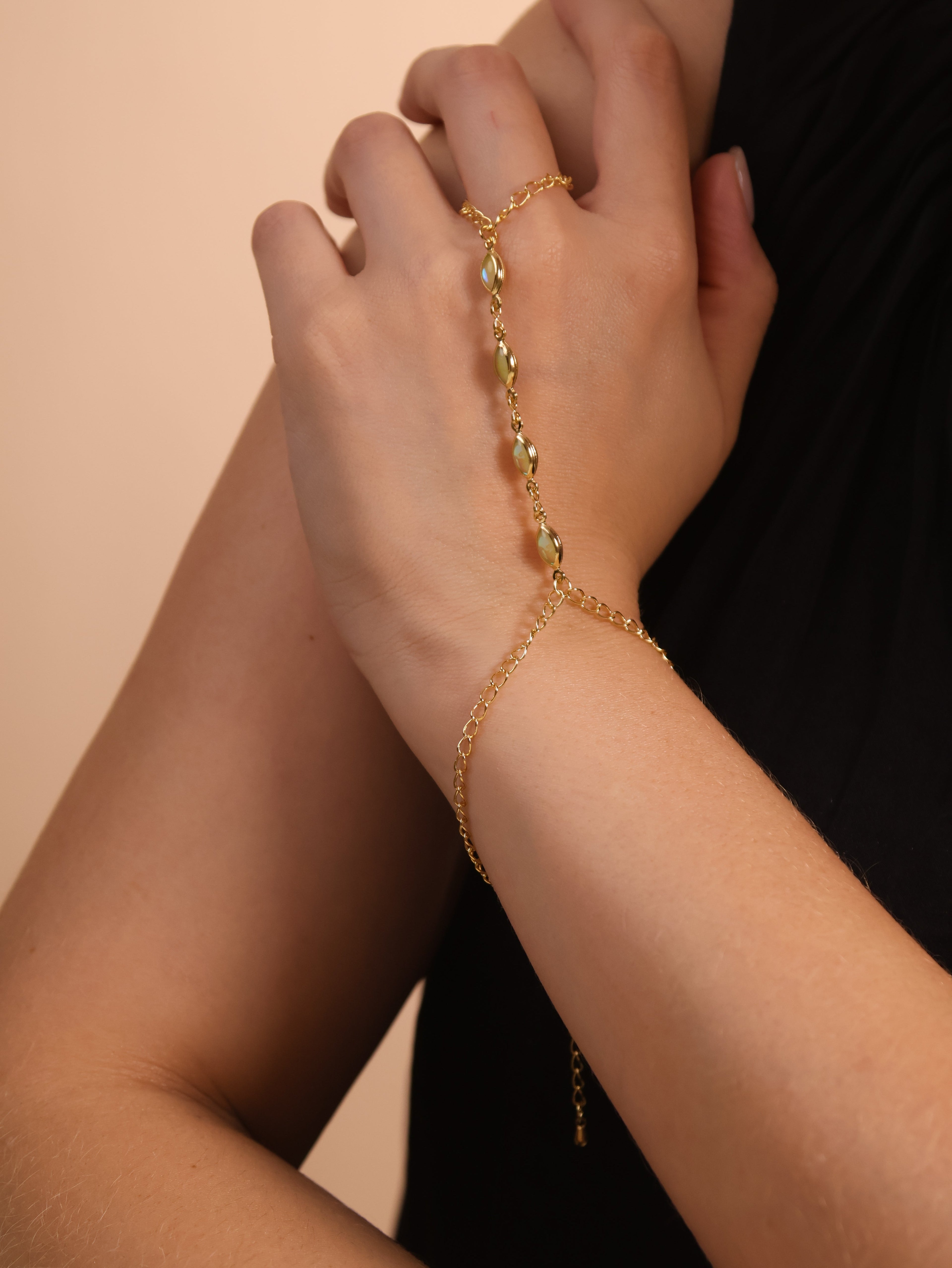 Hand Chain 18k Gold Filled Ellipse Opal