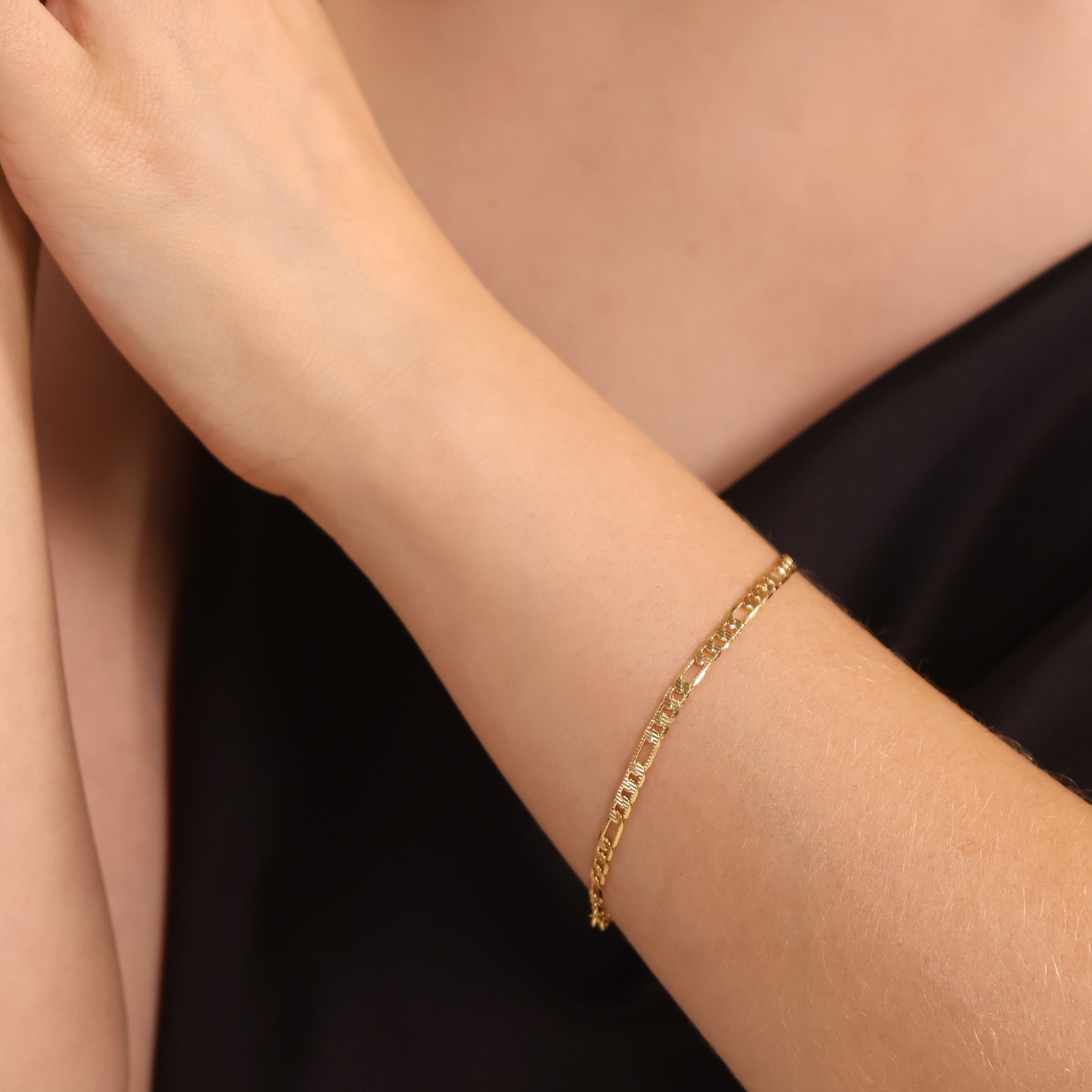 Gold Filled 18k Textured Figaro Bracelet