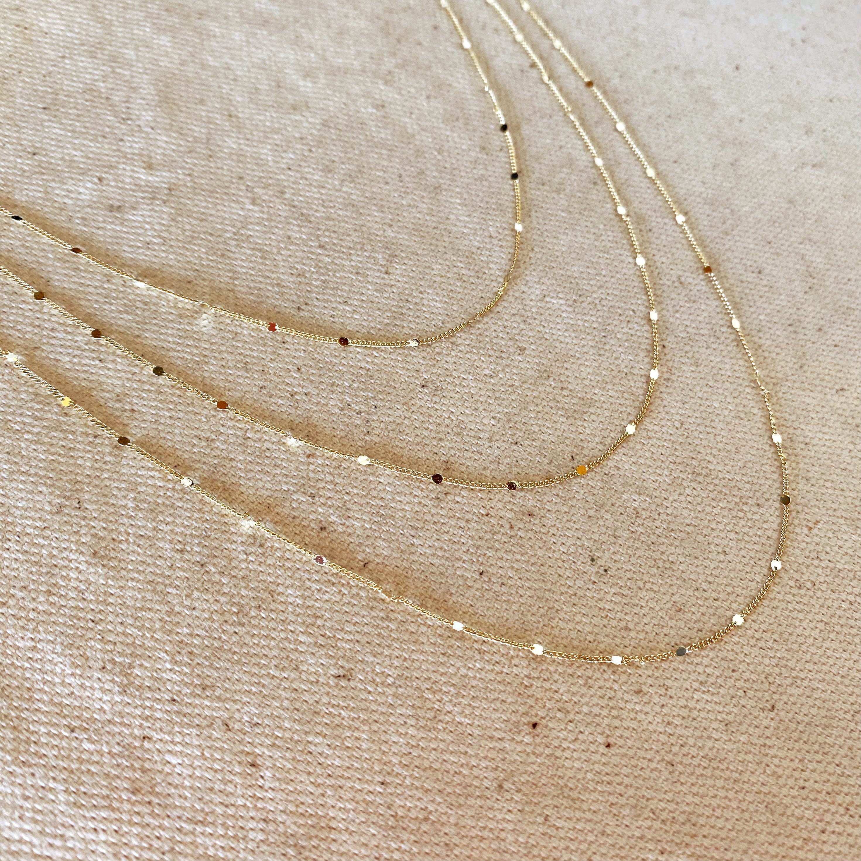Gold Filled 18k 1mm Curb Chain With Pressed Details
